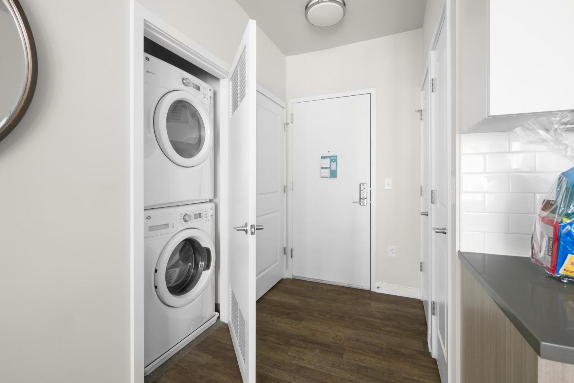 Global Luxury At Apartment *