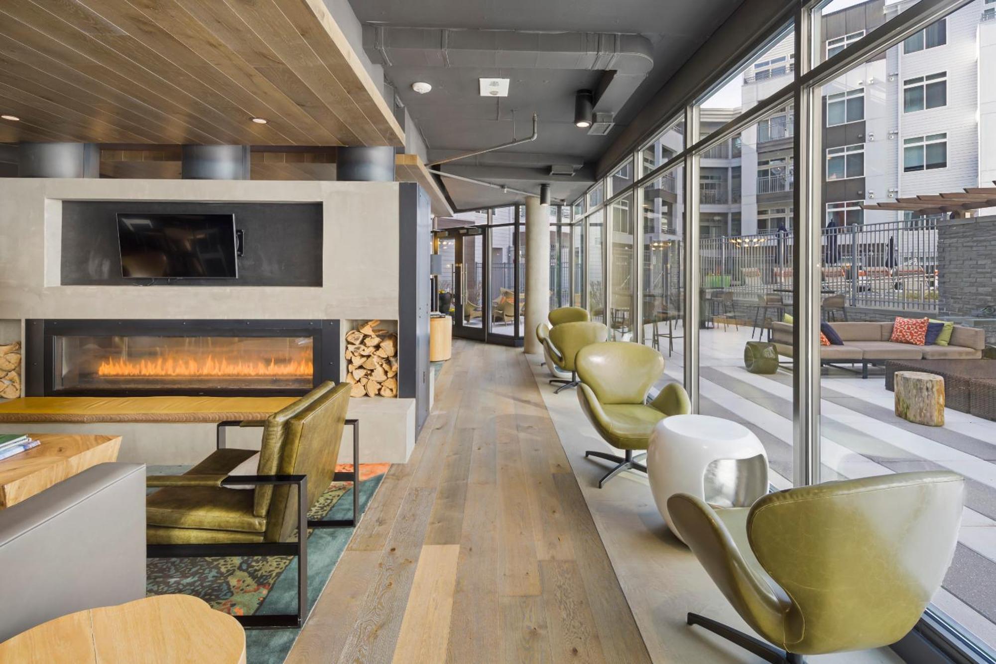 Global Luxury At Reston