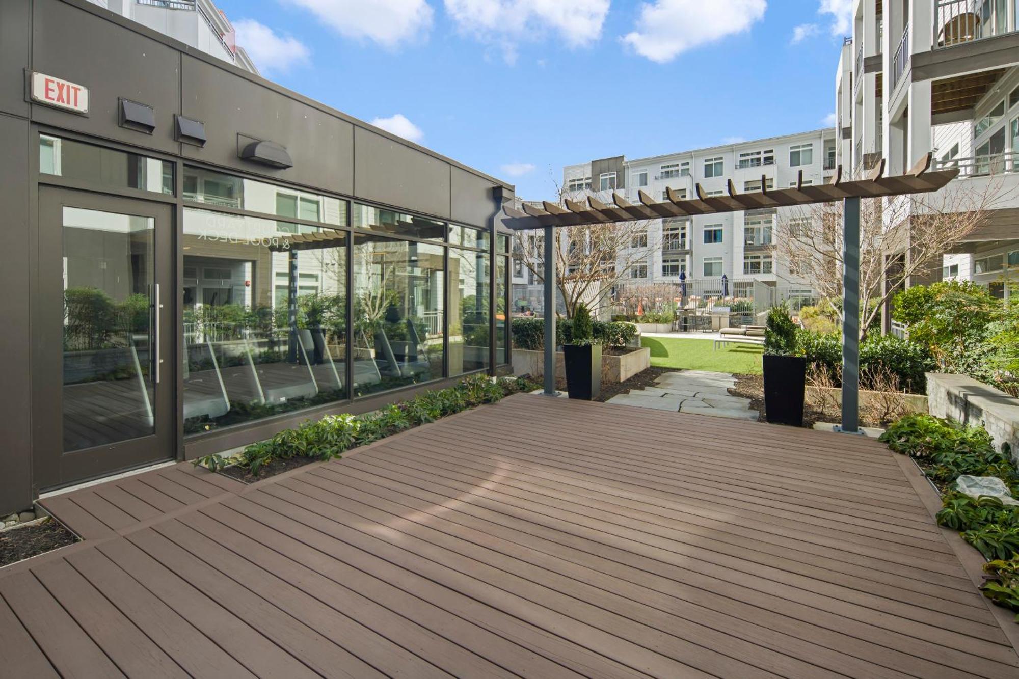 Global Luxury At Apartment *