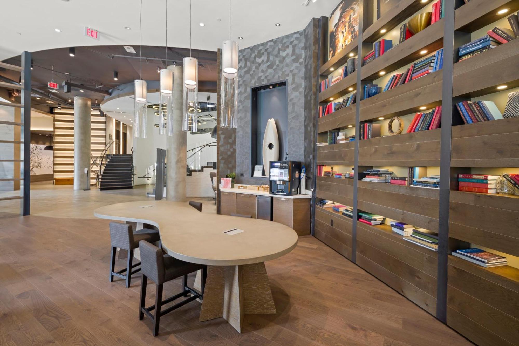Global Luxury At * Reston