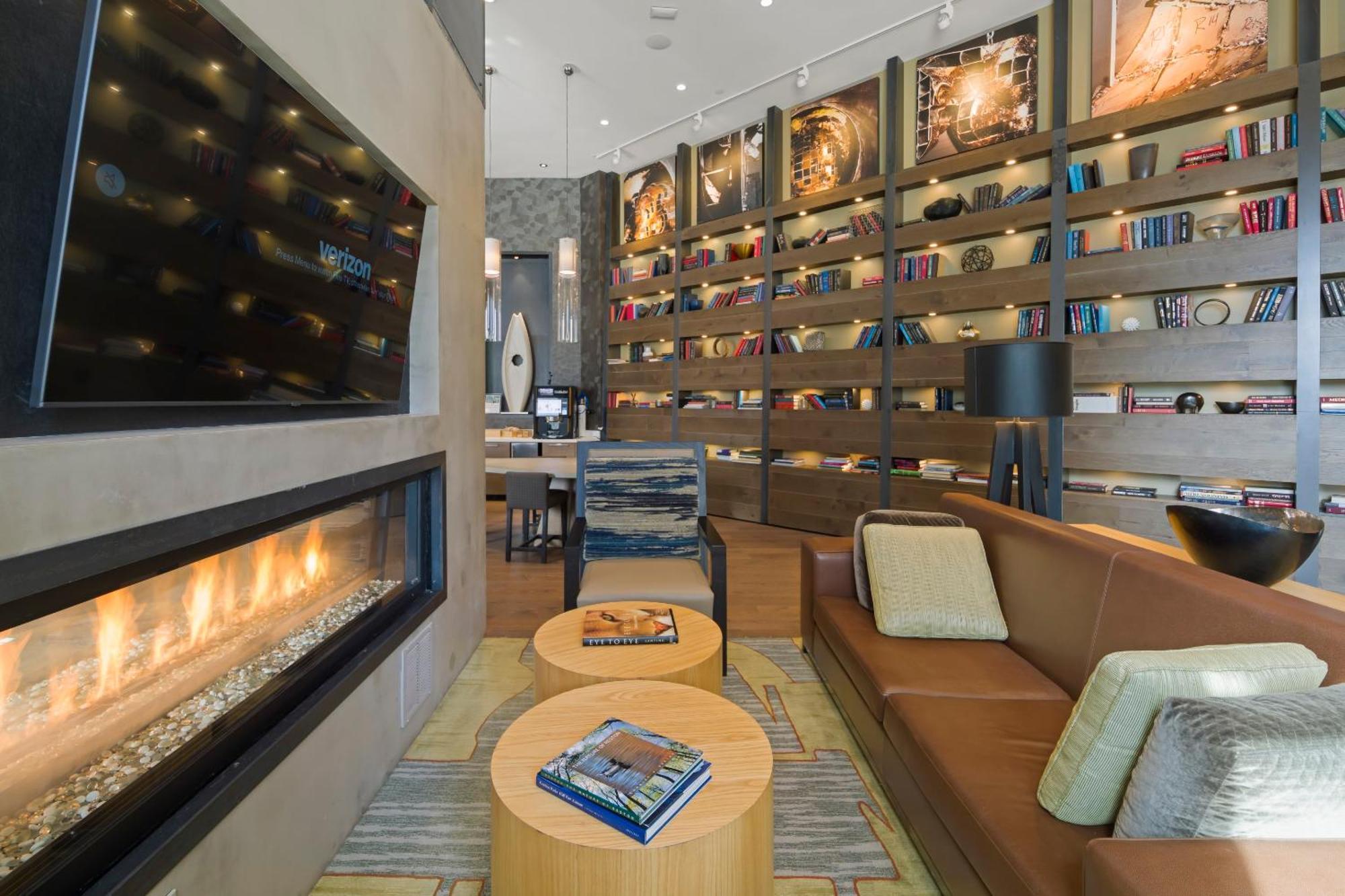 Global Luxury At Apartment *