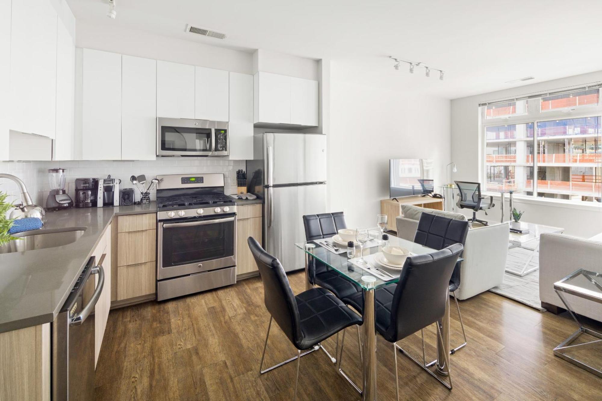 Global Luxury At Reston