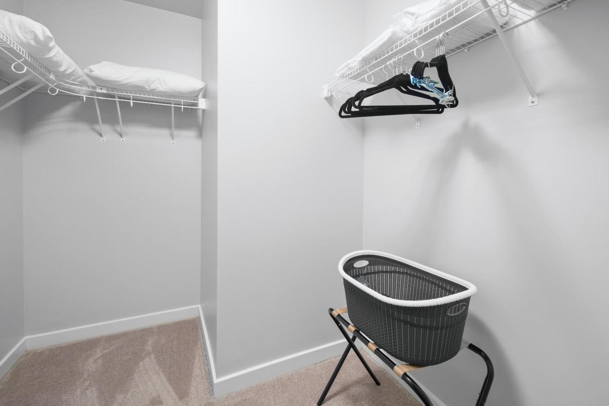Global Luxury At Apartment Reston